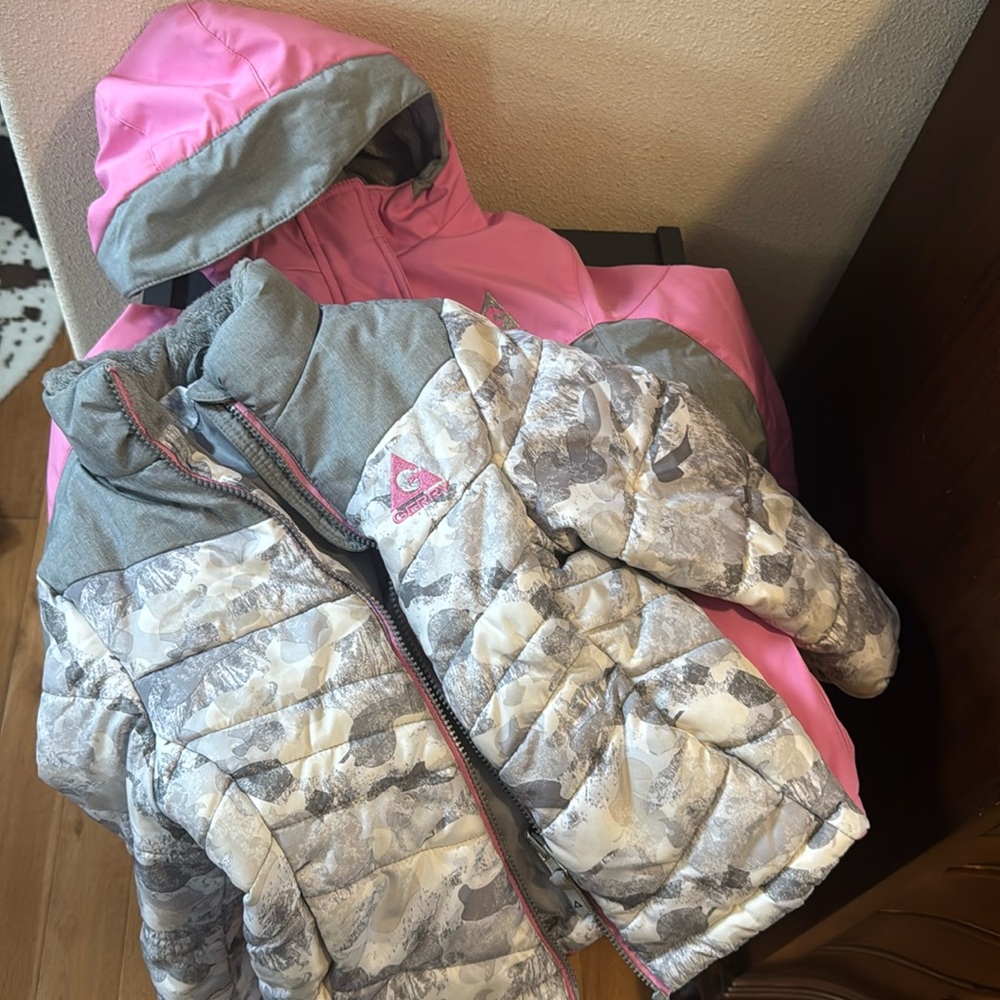 Like New! 2 Jackets! Gerry 2 pc zip in set